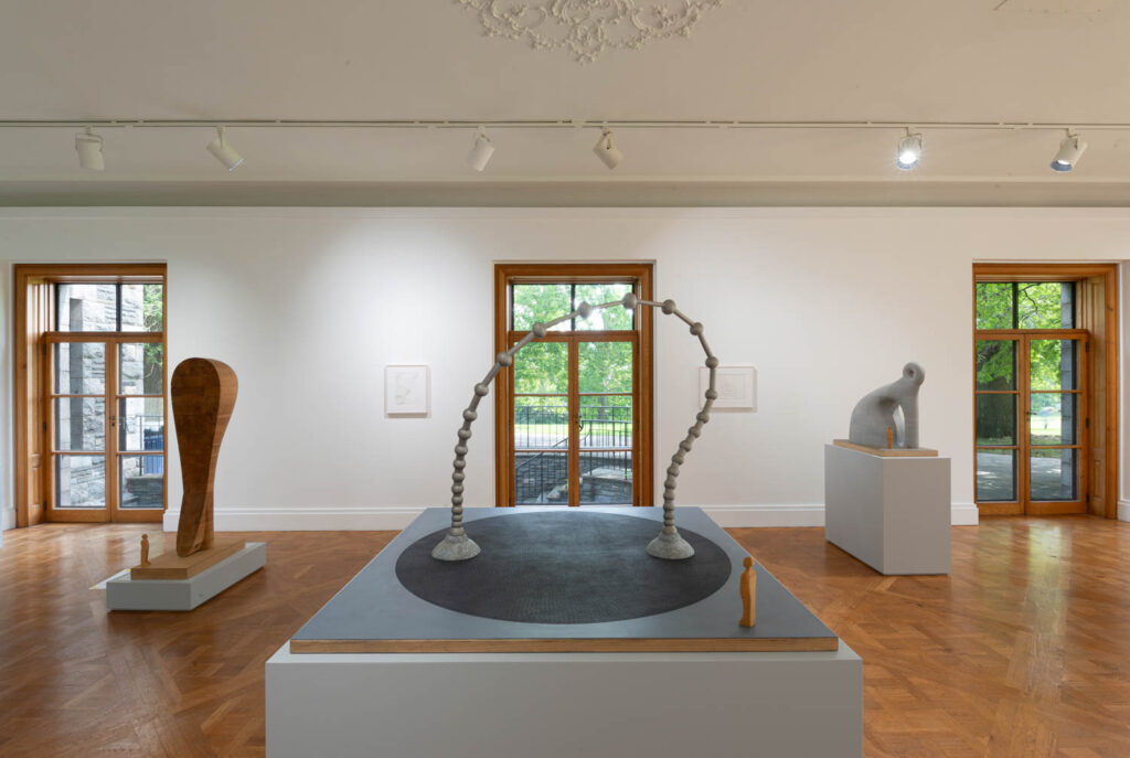 StormKing随行室内展览“MartinPury