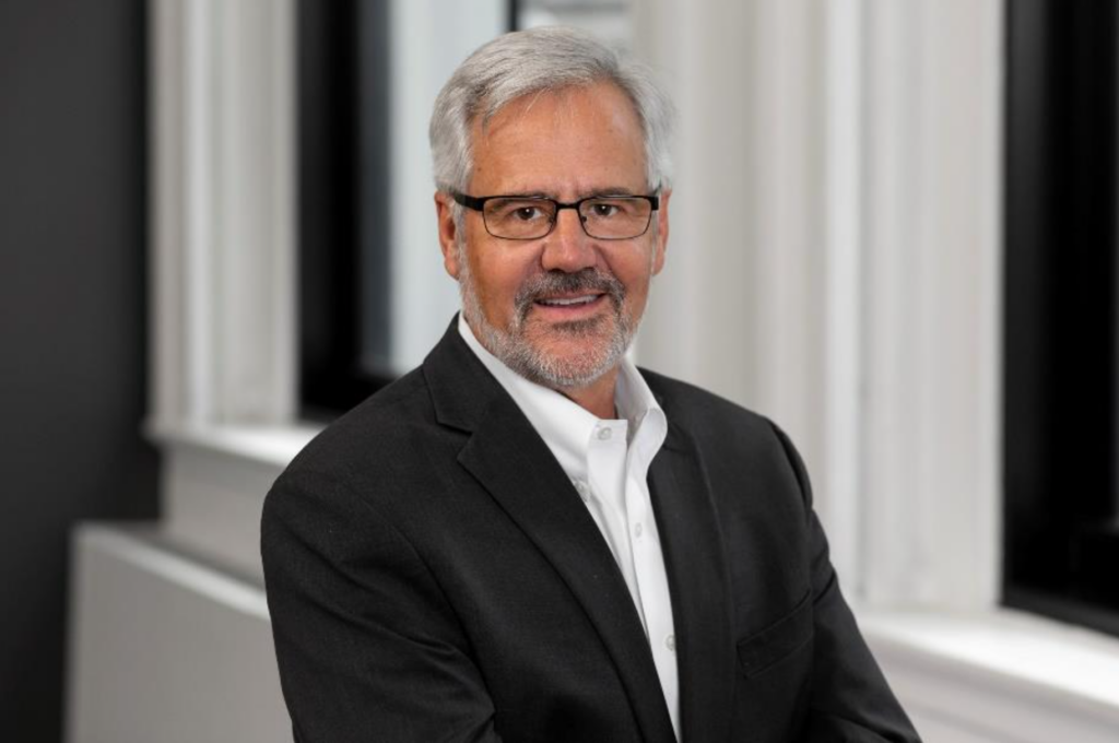 雷布劳尔 伯金斯伊斯特曼校长