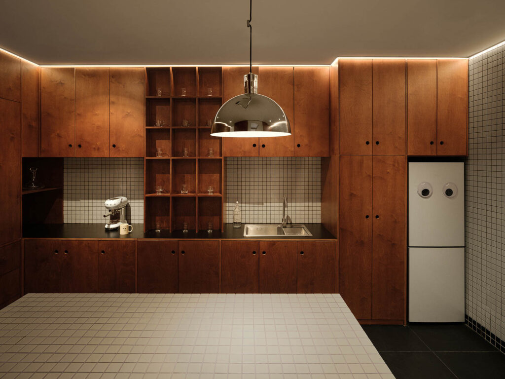 凝视Aurora设计办公楼厨房电冰箱