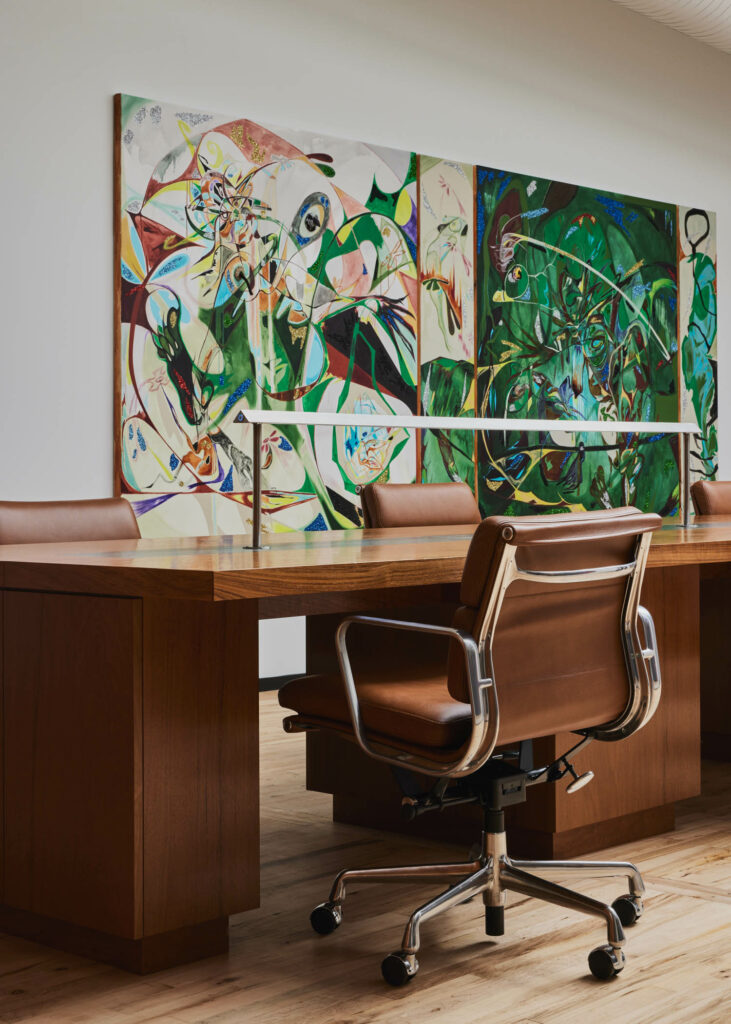 会议室 Theresa Chromati多调我-损耗债券登陆(2022年)