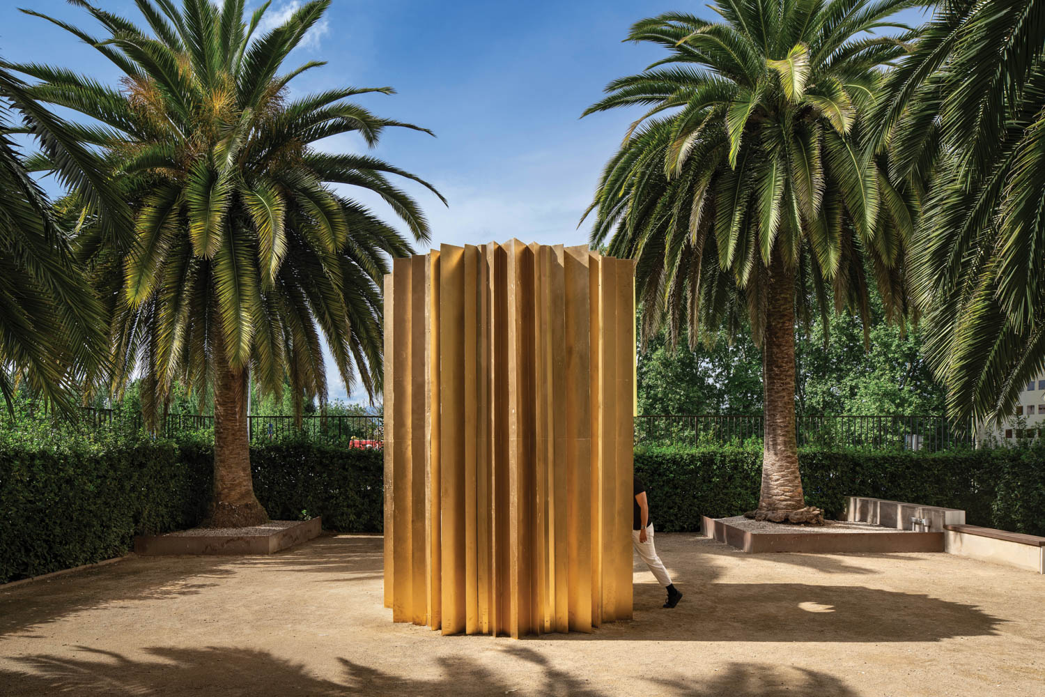 外部完成丝绸馆安装