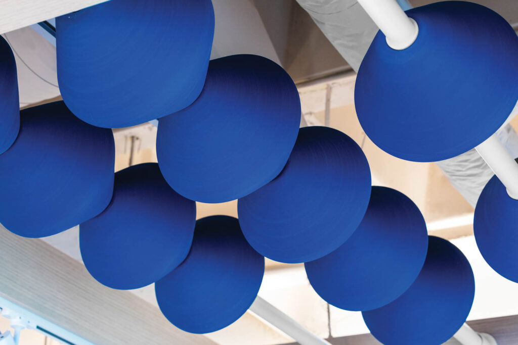 关闭蓝珠挂起天花板